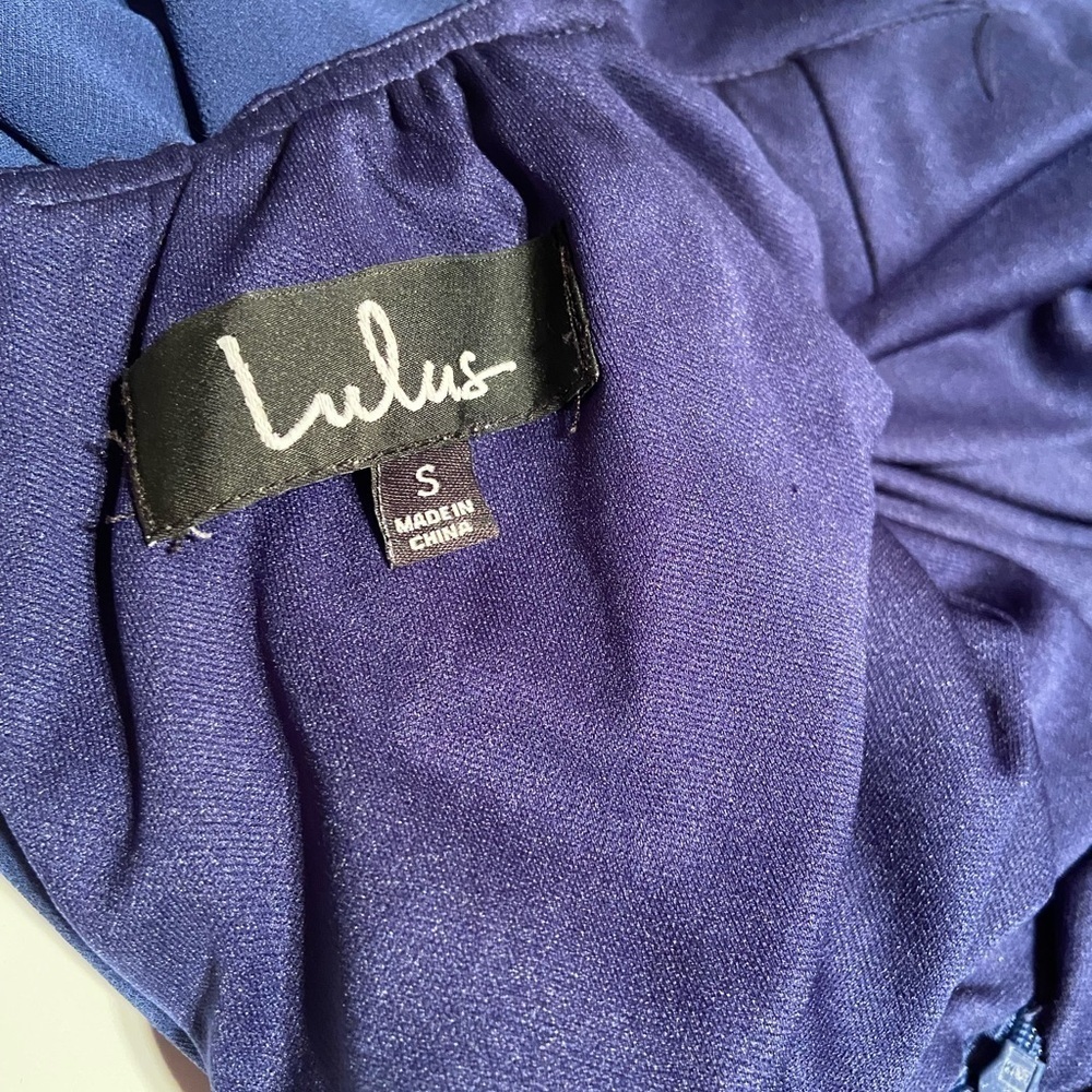 ✨ Lulus Navy Blue Halter Maxi Dress – Flowy & Elegant | Size Small ✨ - Picture 6 of 8